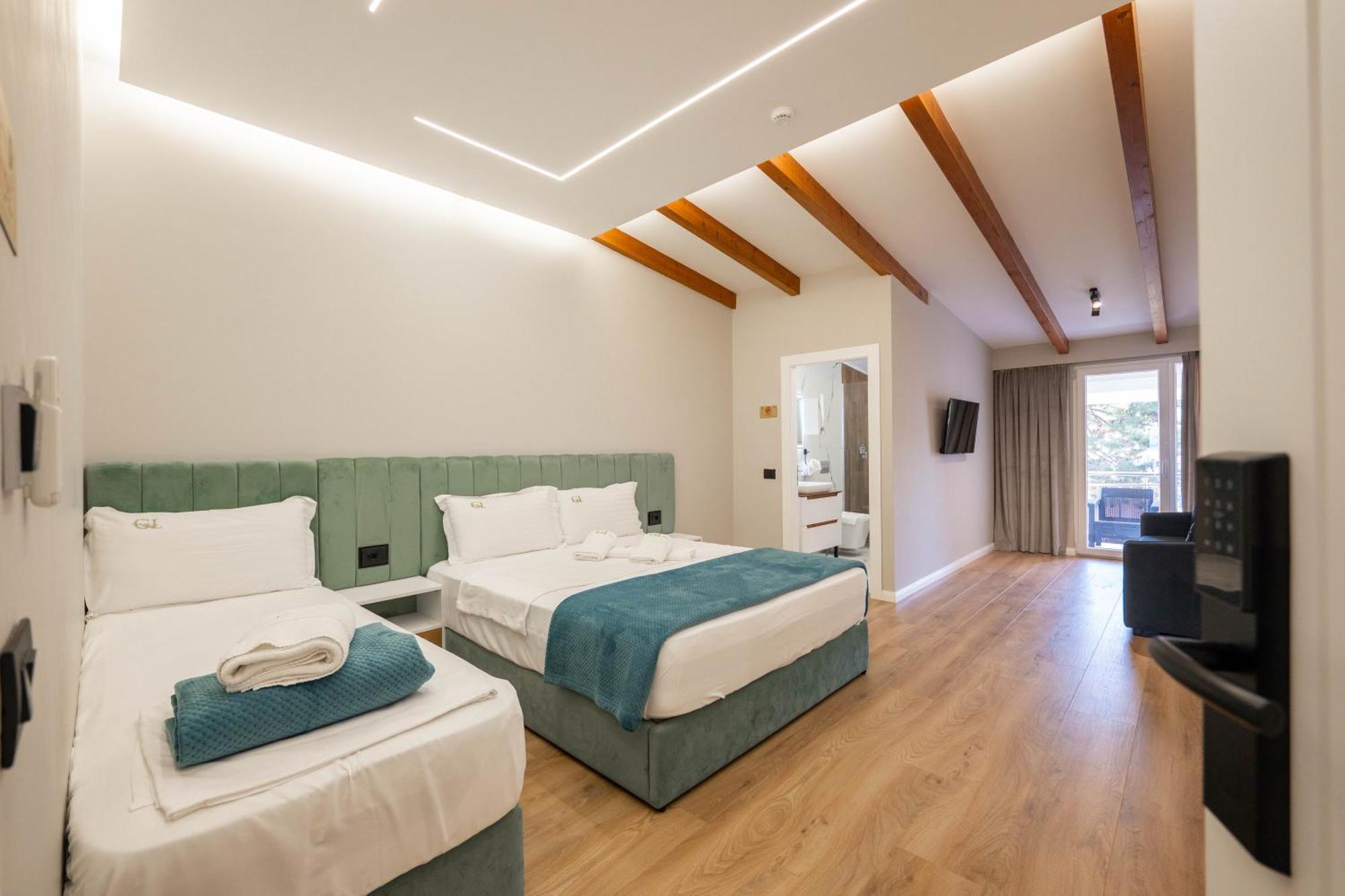 Golemi Lux Hotel Esterno foto