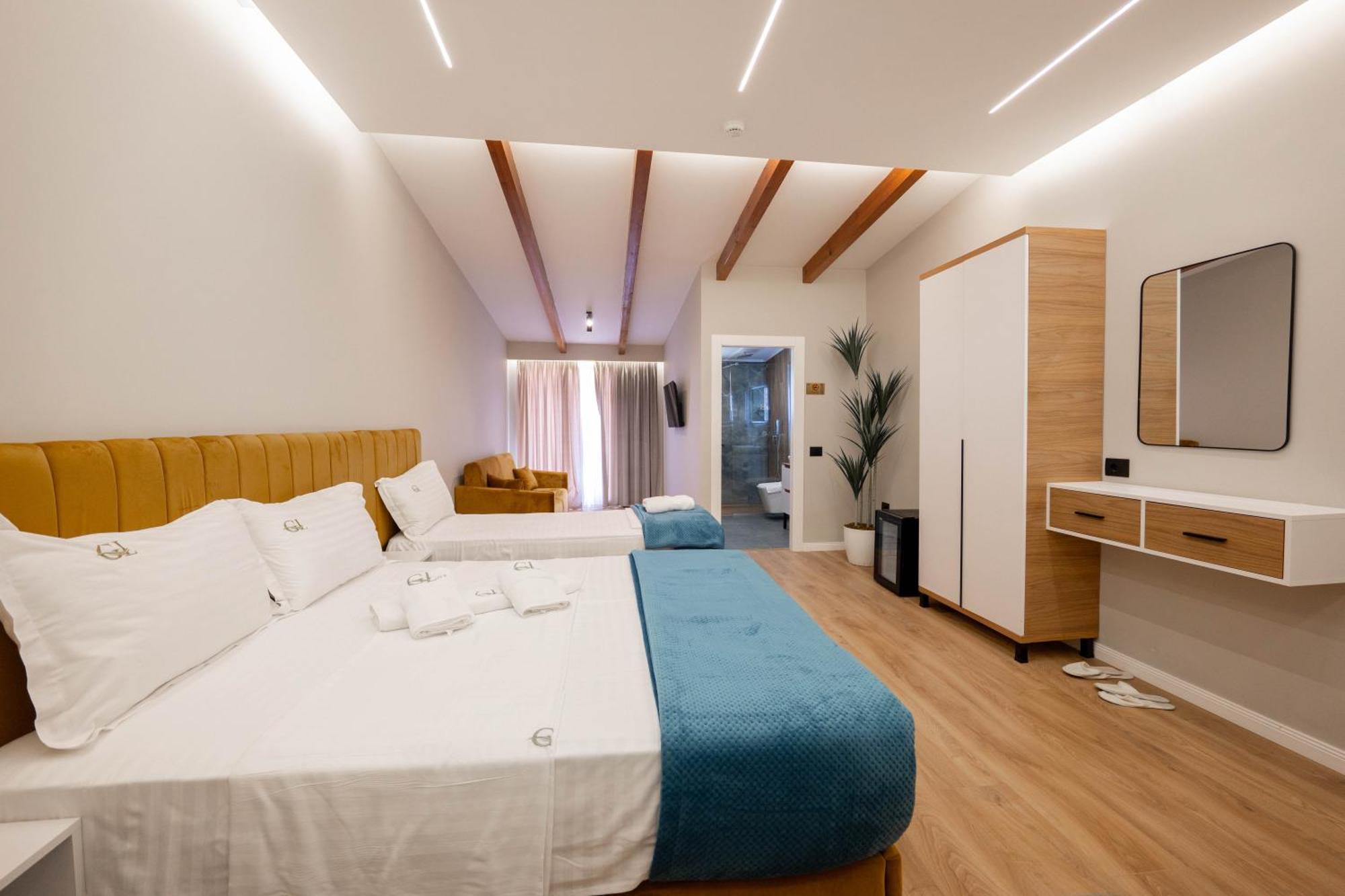 Golemi Lux Hotel Esterno foto